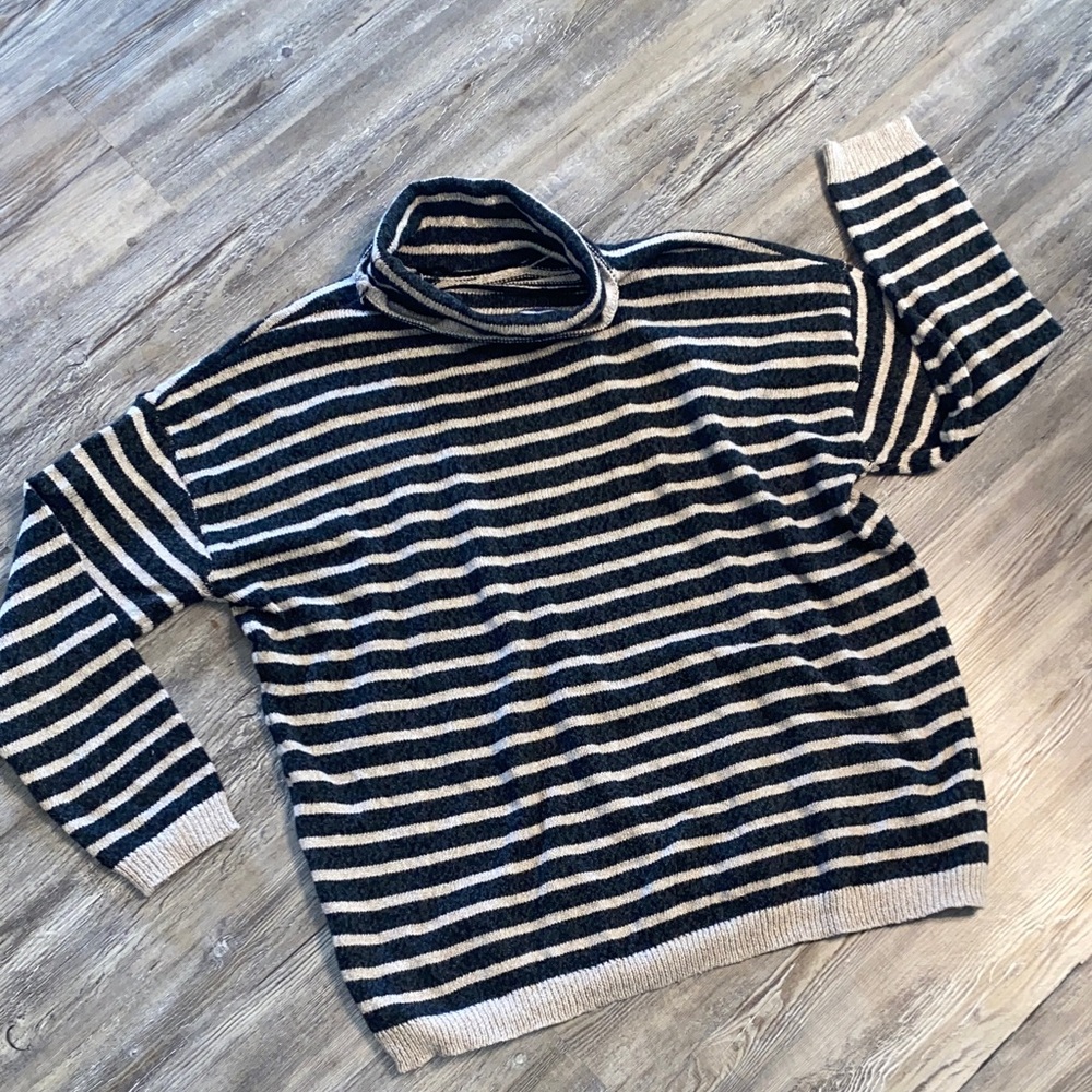 EUC Oversized Cowl Raglan Sweater XL